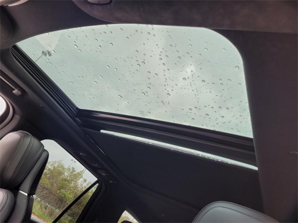 2018 Lincoln Navigator - $44,500