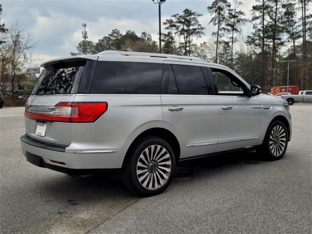 2018 Lincoln Navigator - $44,500