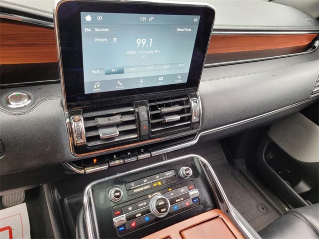 2018 Lincoln Navigator - $44,500