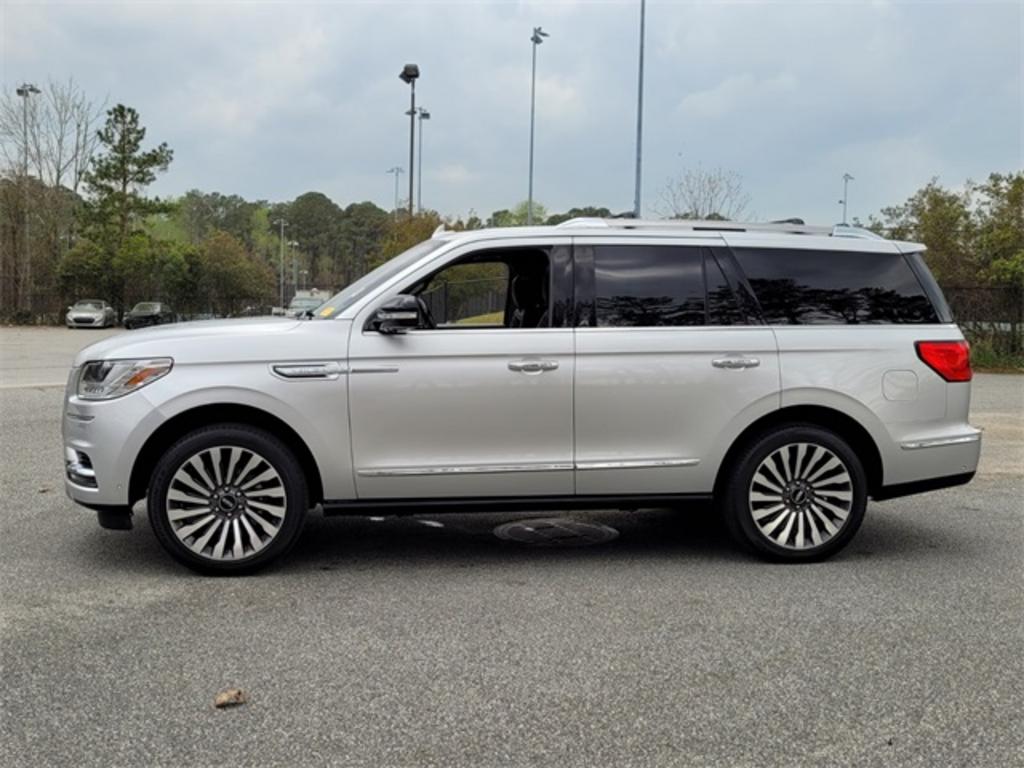 2018 Lincoln Navigator - $44,500