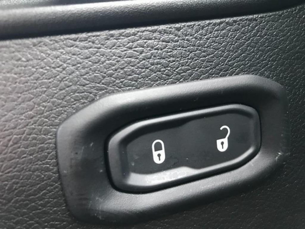 2022 Jeep Wrangler - $52,000