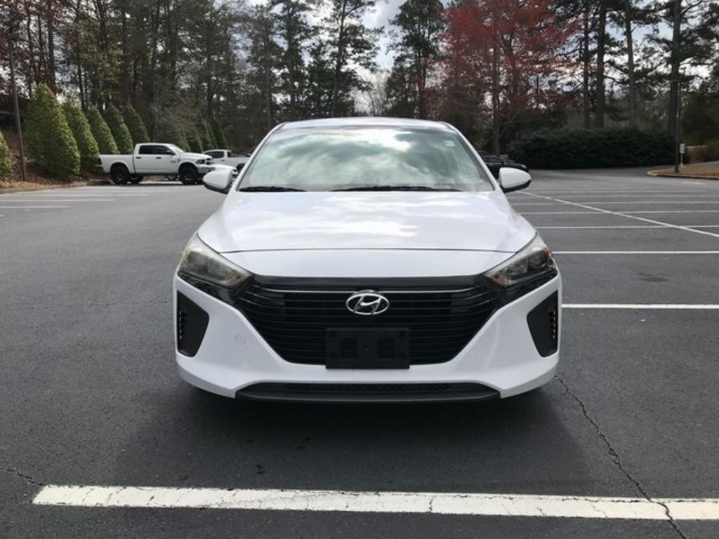2017 Hyundai Ioniq - $18,000