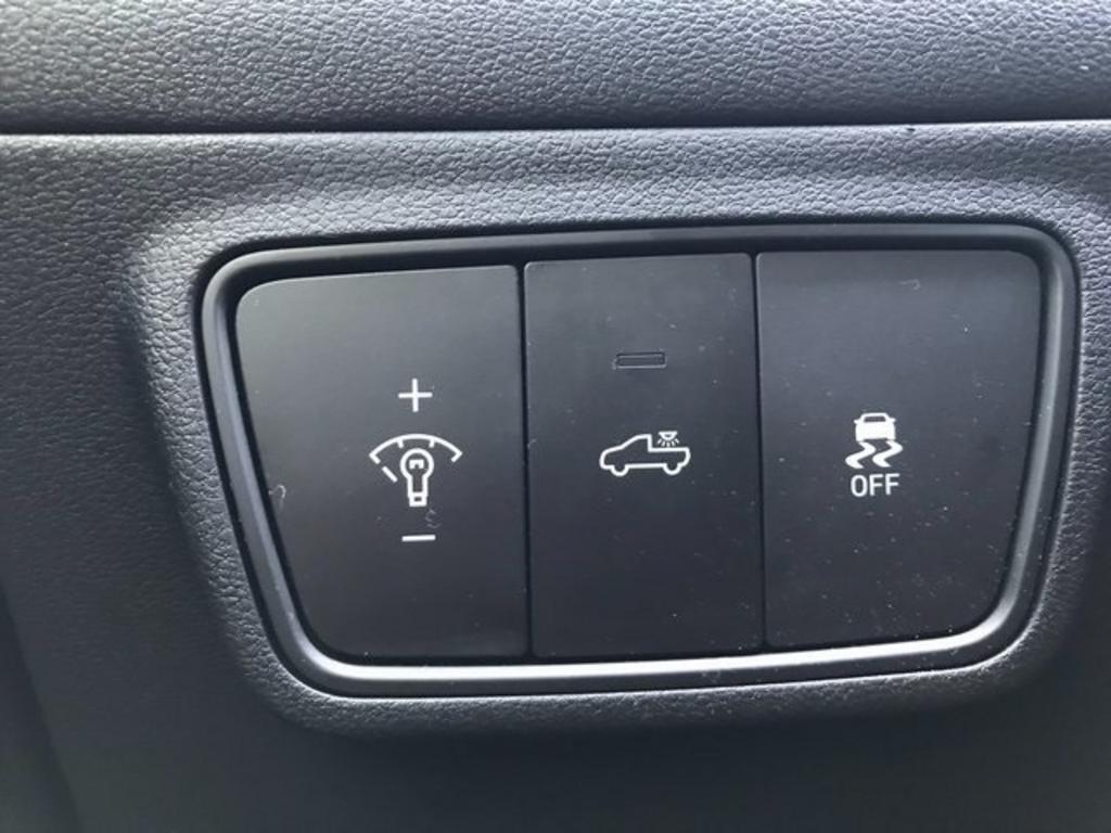 2023 Hyundai Santa Cruz - $36,500
