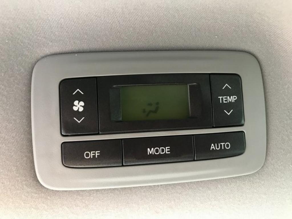 2013 Toyota Sienna - $15,500