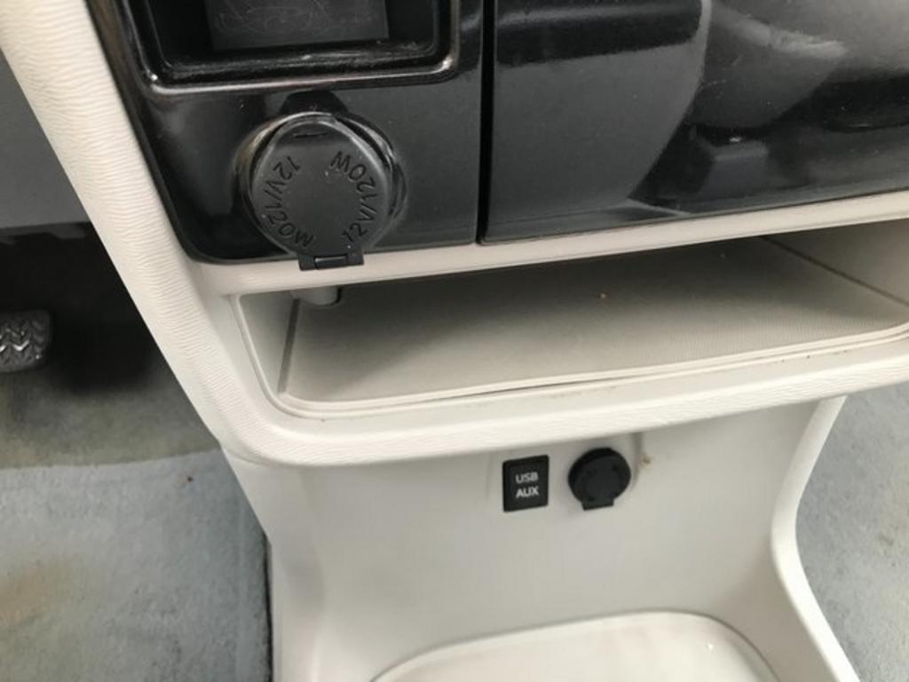 2013 Toyota Sienna - $15,500