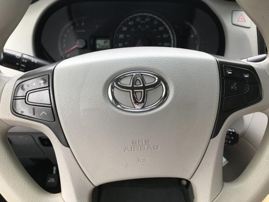 2013 Toyota Sienna - $15,500