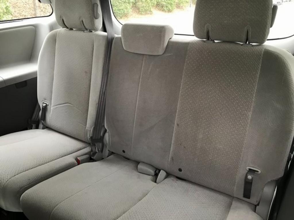 2013 Toyota Sienna - $15,500