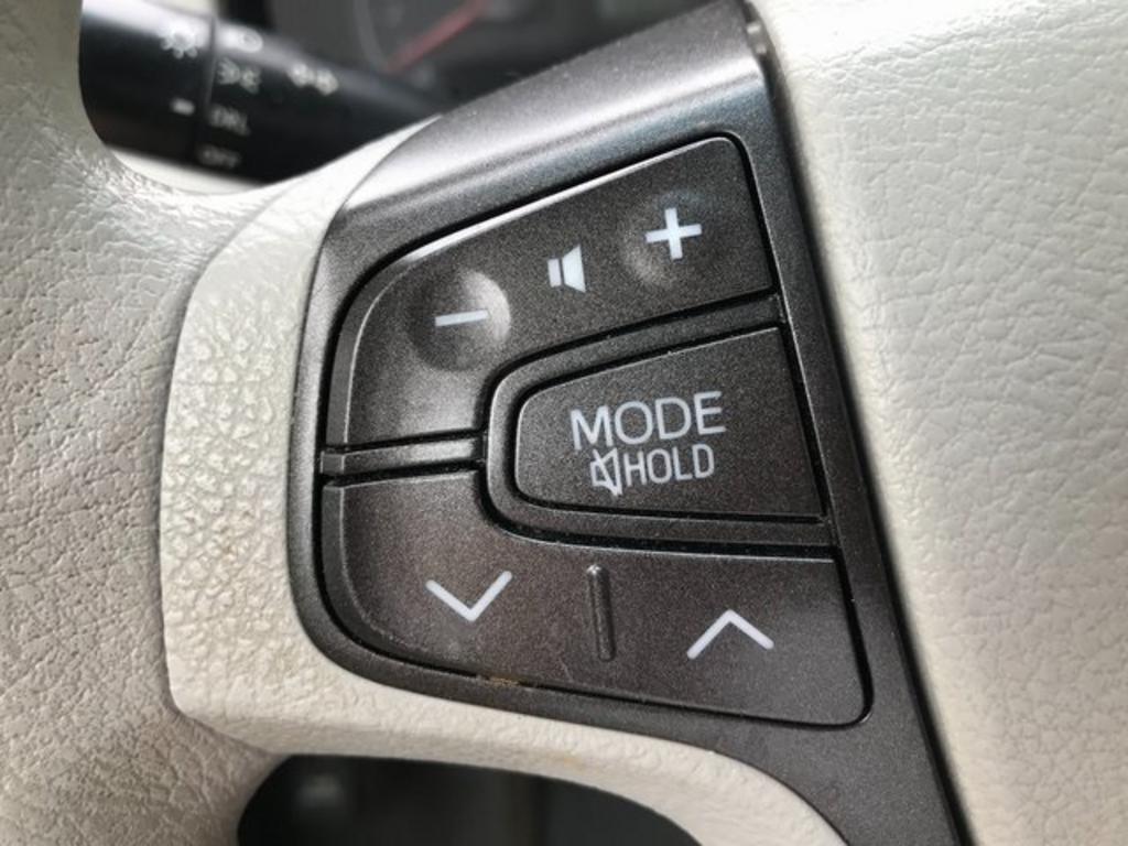 2013 Toyota Sienna - $15,500