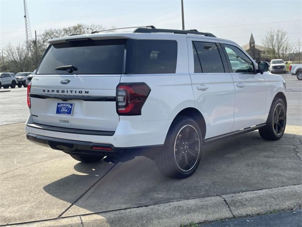 2022 Ford Expedition - $73,500