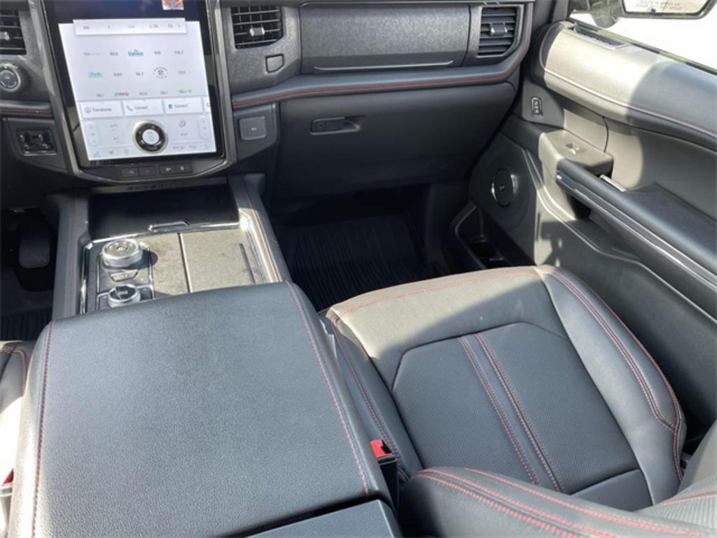 2022 Ford Expedition - $73,500