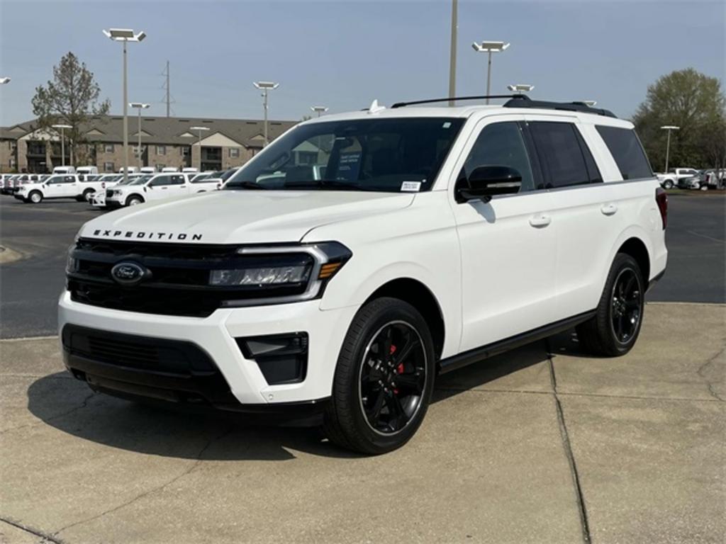 2022 Ford Expedition - $73,500