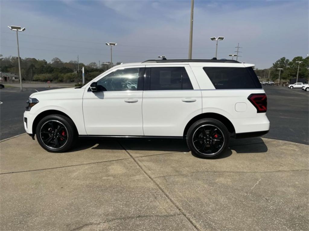 2022 Ford Expedition - $73,500