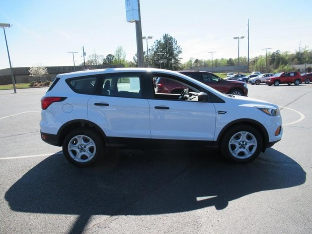 2019 Ford Escape - $17,500