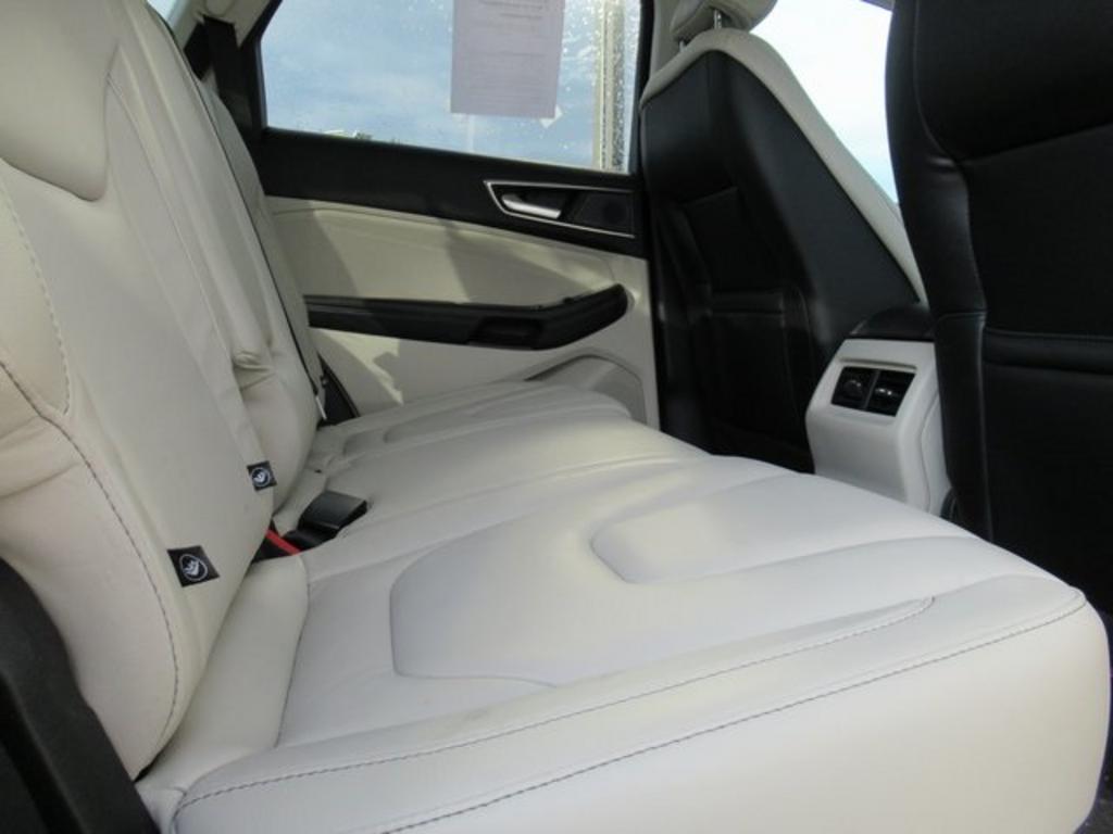 2020 Ford Edge - $30,000
