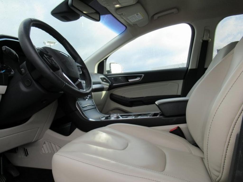 2020 Ford Edge - $30,000