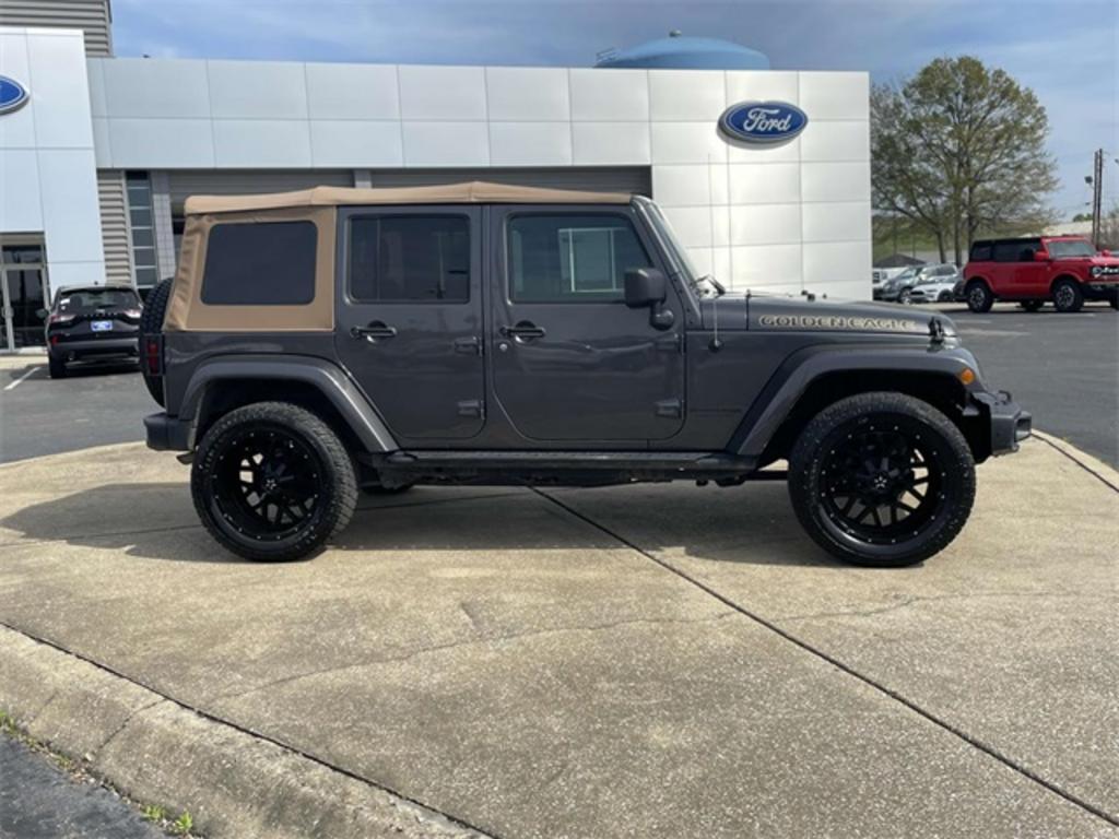 2018 Jeep Wrangler - $31,500