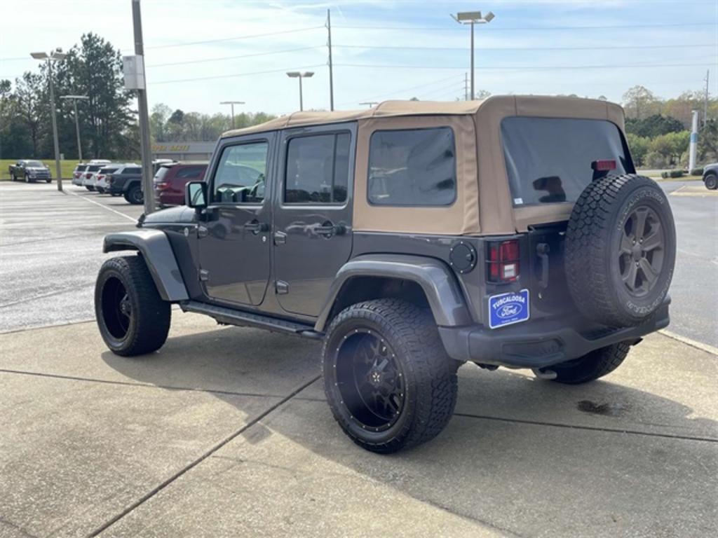 2018 Jeep Wrangler - $31,500