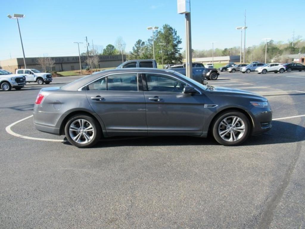 2015 Ford Taurus - $15,000