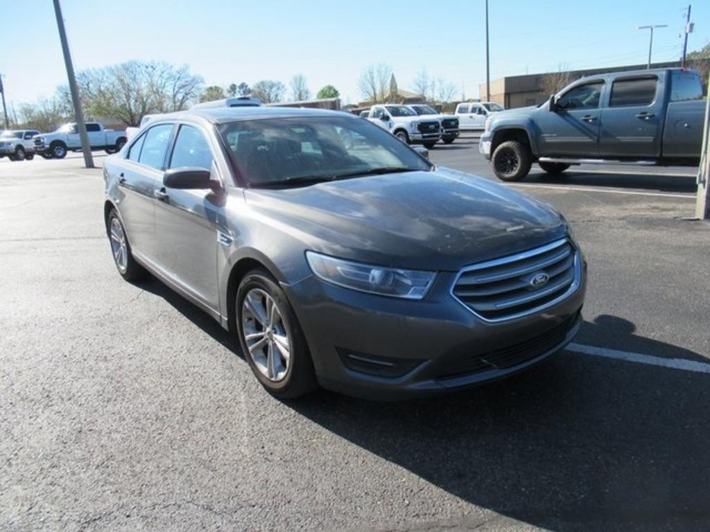 2015 Ford Taurus - $15,000