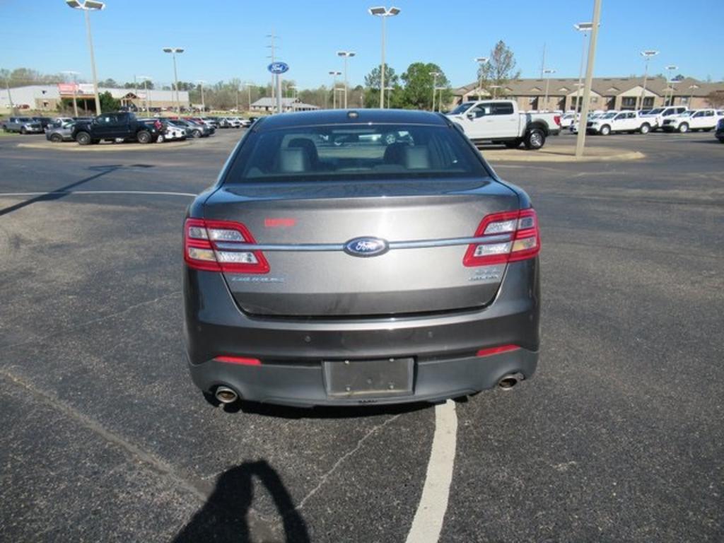 2015 Ford Taurus - $15,000