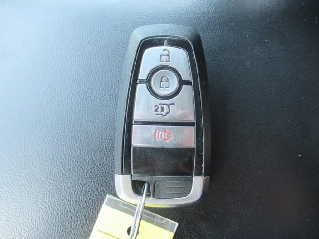2021 Ford Explorer - $33,000