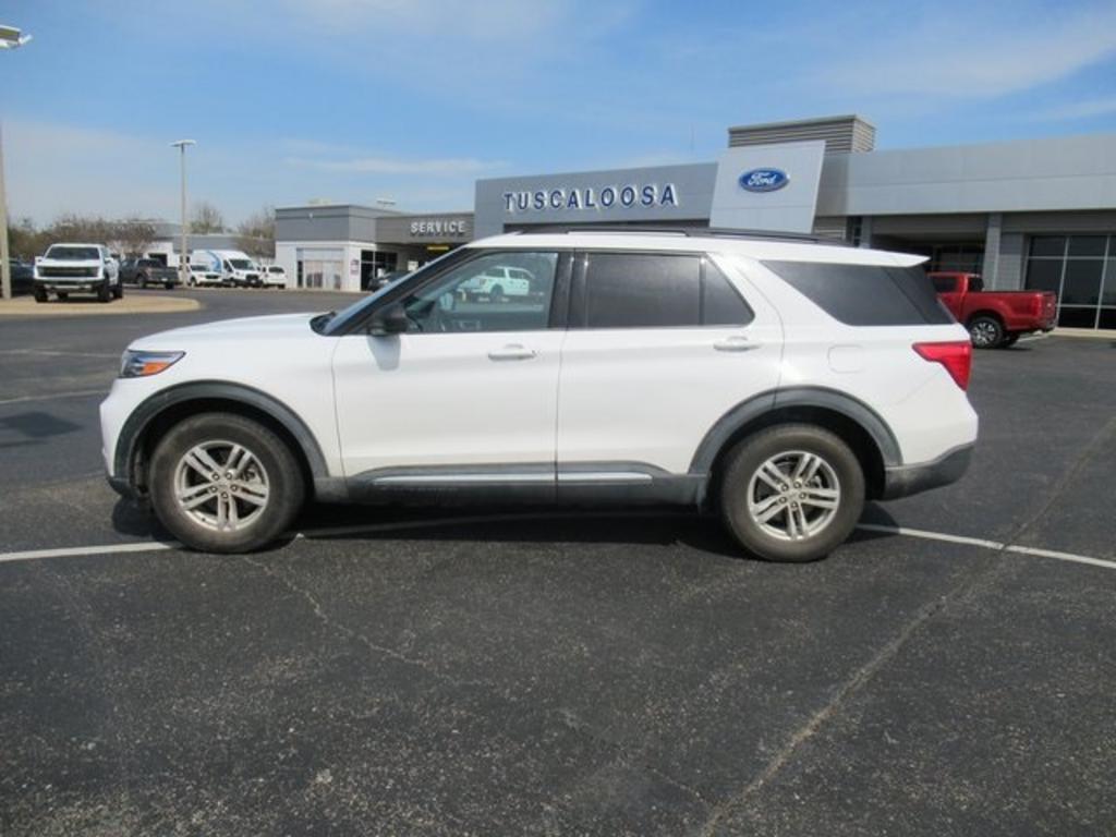 2021 Ford Explorer XLT photo