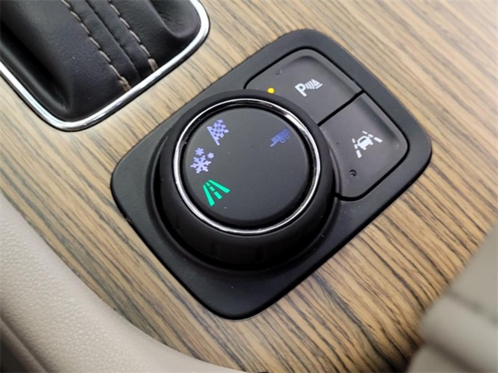 2018 GMC Acadia - $29,000
