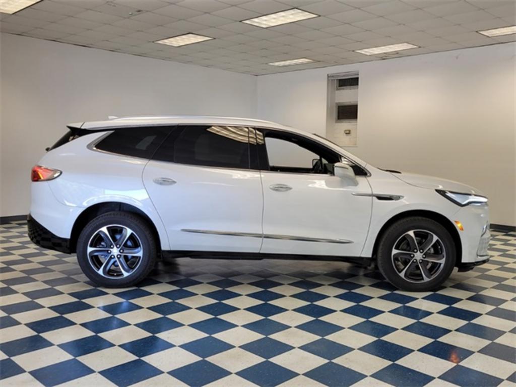 2022 Buick Enclave - $48,138