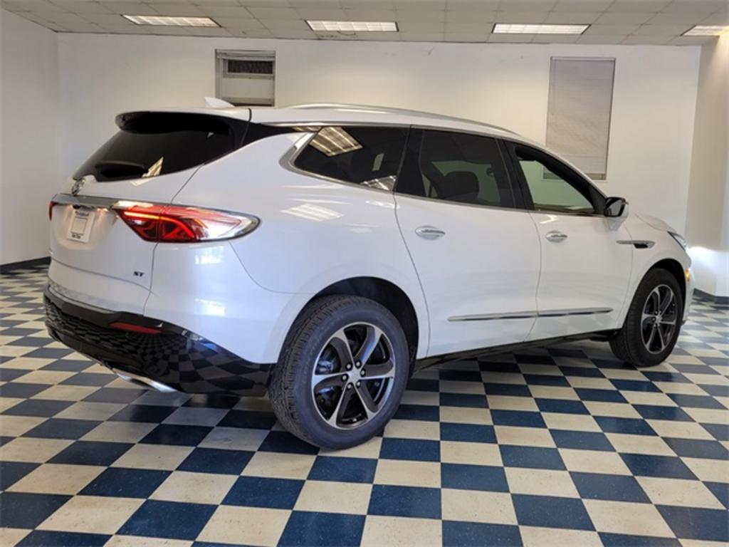 2022 Buick Enclave - $48,138
