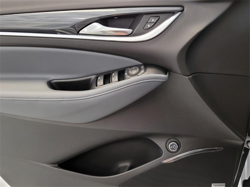 2022 Buick Enclave - $48,138