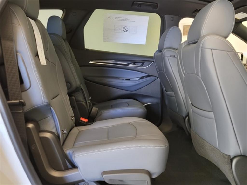 2022 Buick Enclave - $48,138
