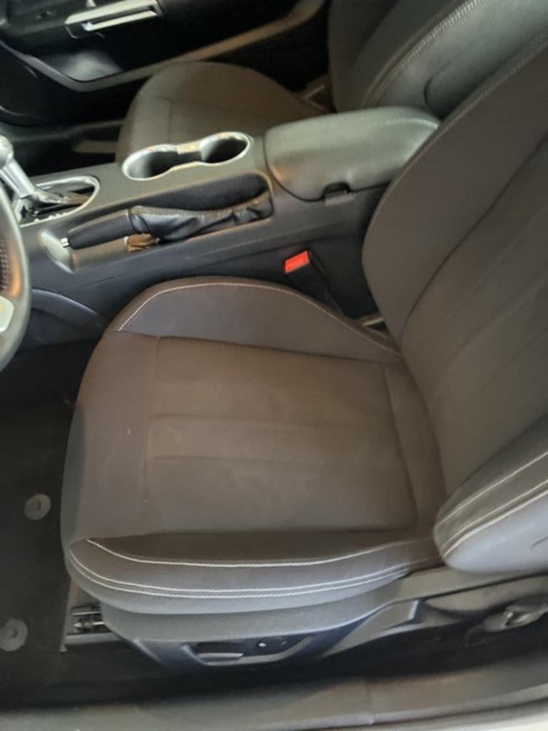 2021 Ford Mustang - $30,500