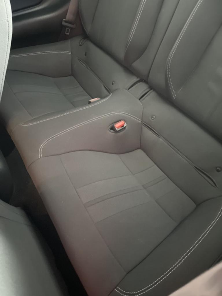2021 Ford Mustang - $30,500