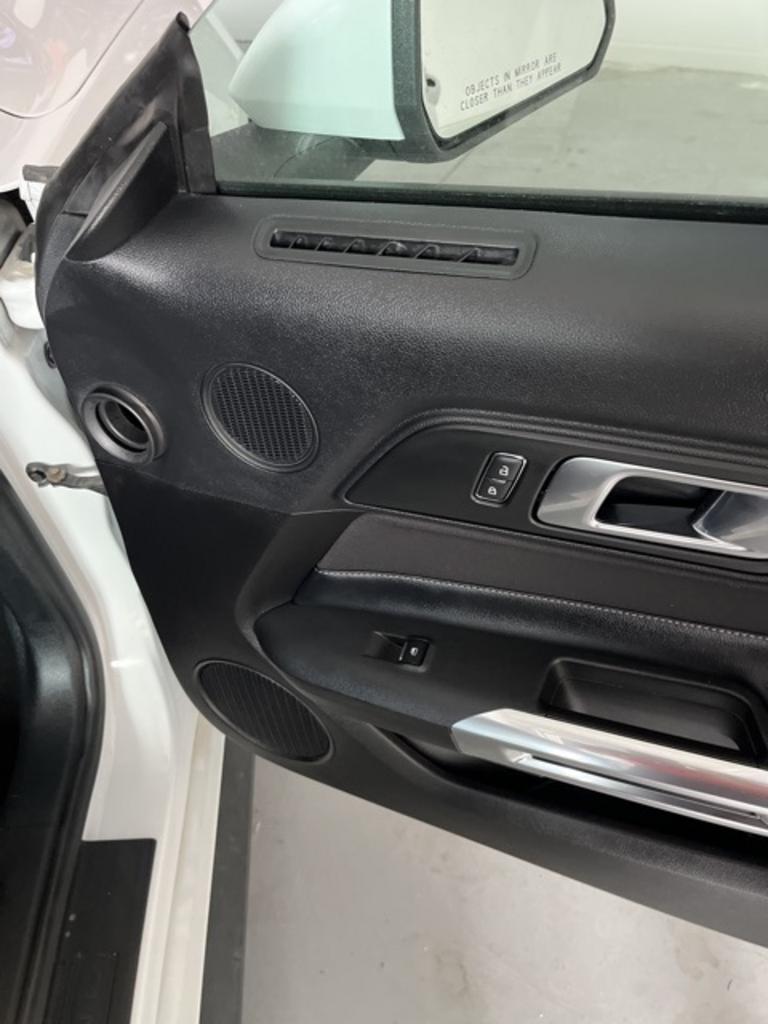 2021 Ford Mustang - $30,500