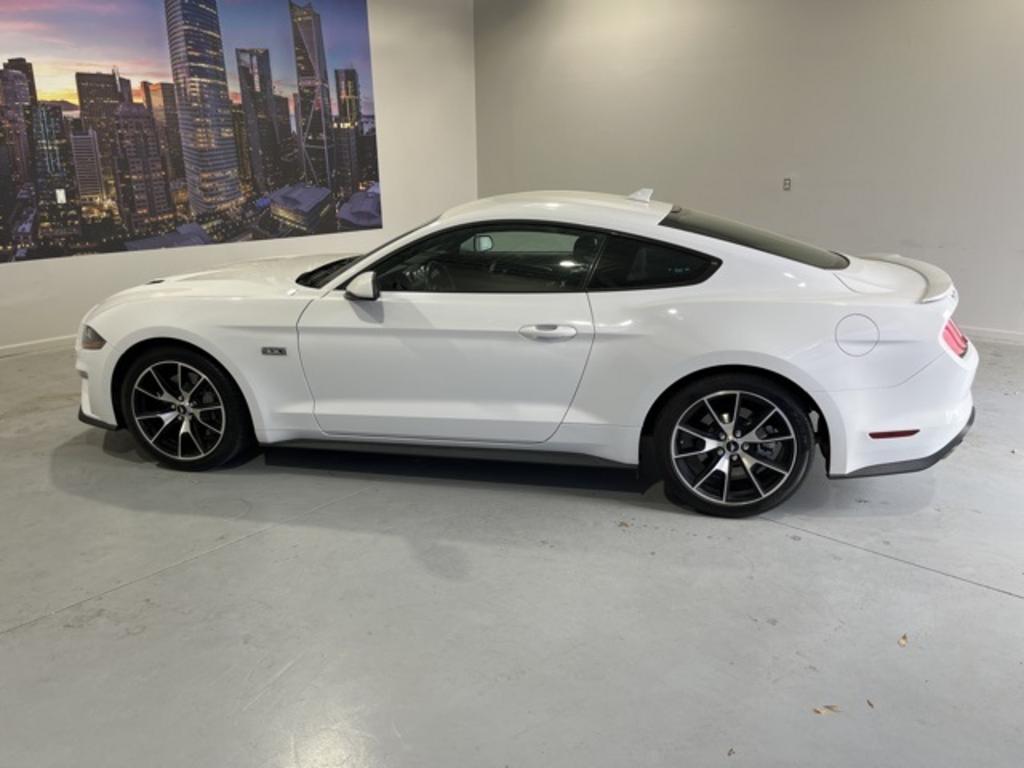 2021 Ford Mustang - $30,500
