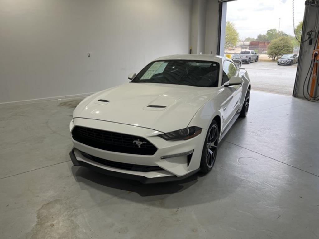 2021 Ford Mustang - $30,500