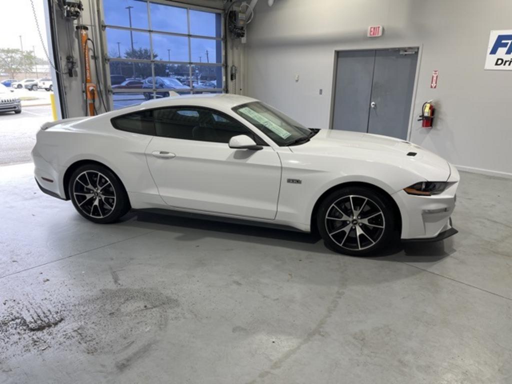 2021 Ford Mustang - $30,500