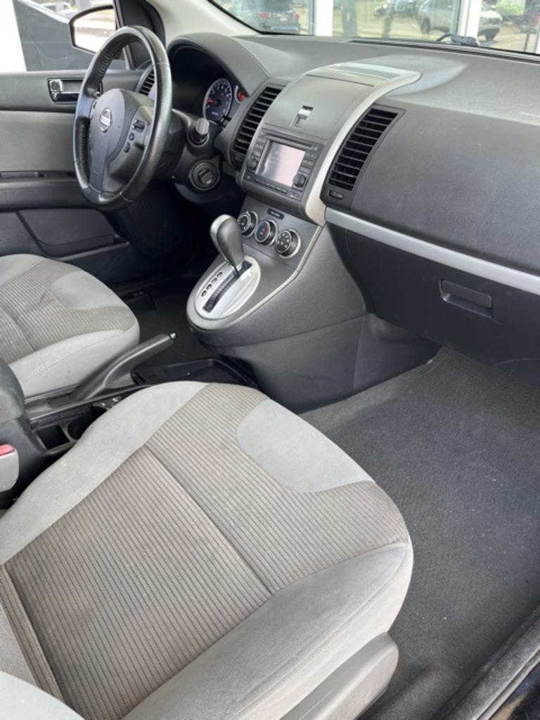 2012 Nissan Sentra - $8,000