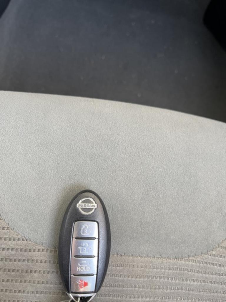 2012 Nissan Sentra - $8,000