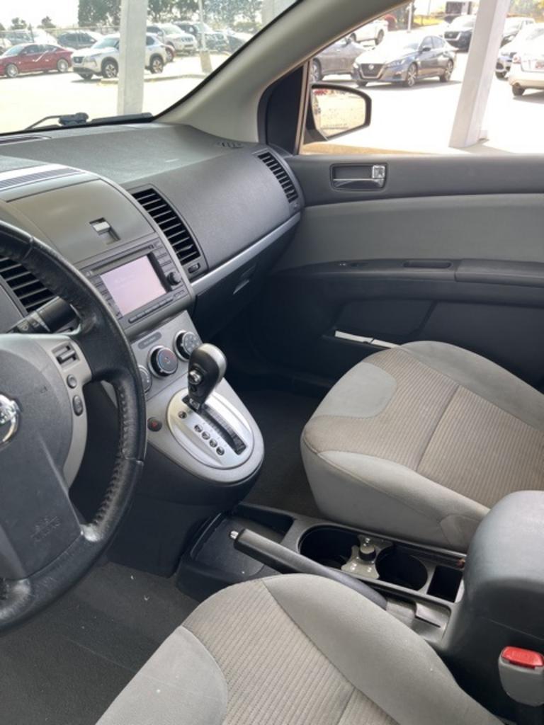 2012 Nissan Sentra - $8,000