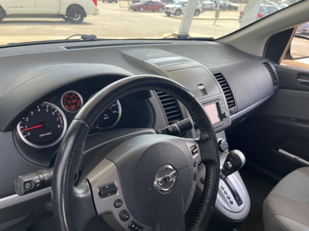 2012 Nissan Sentra - $8,000