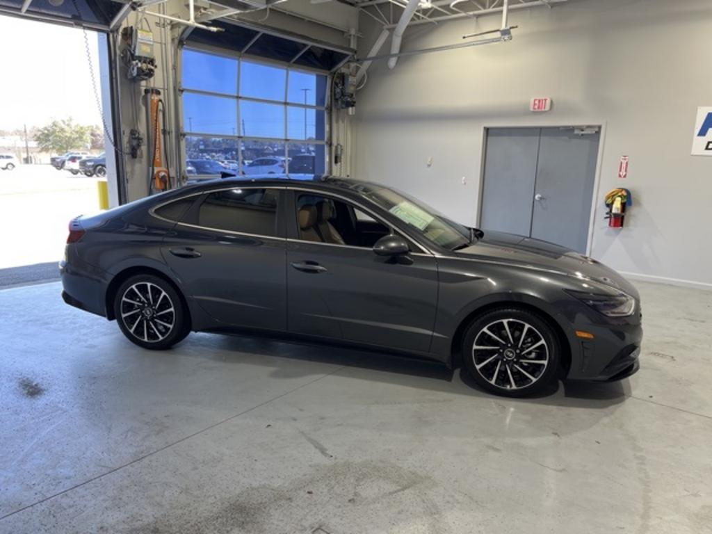 2021 Hyundai Sonata - $27,500