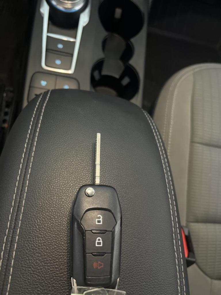 2021 Ford Escape - $22,000