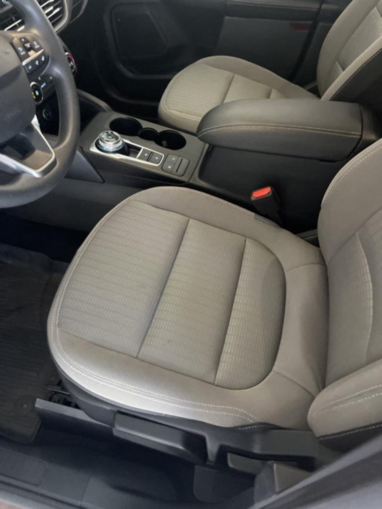 2021 Ford Escape - $22,000