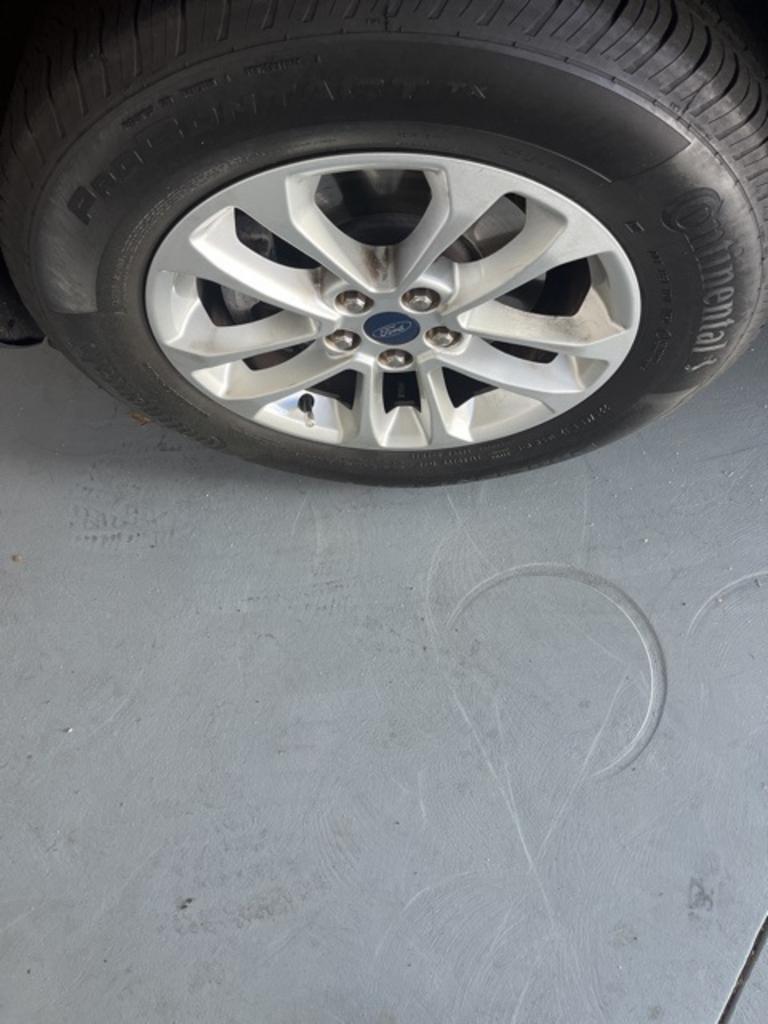 2021 Ford Escape - $22,000