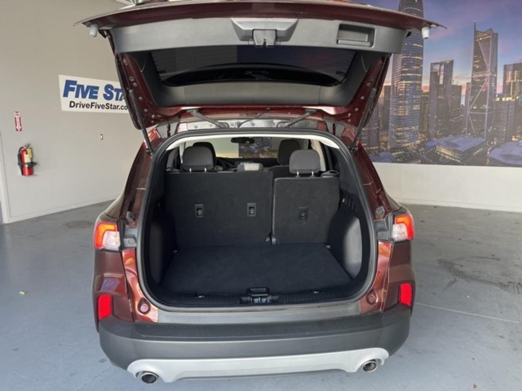 2021 Ford Escape - $22,000