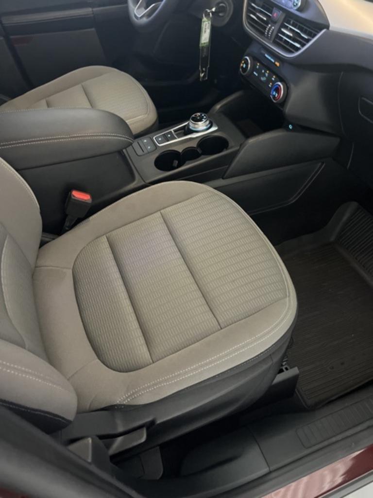 2021 Ford Escape - $22,000