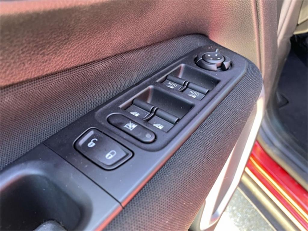 2019 Jeep Renegade - $21,000