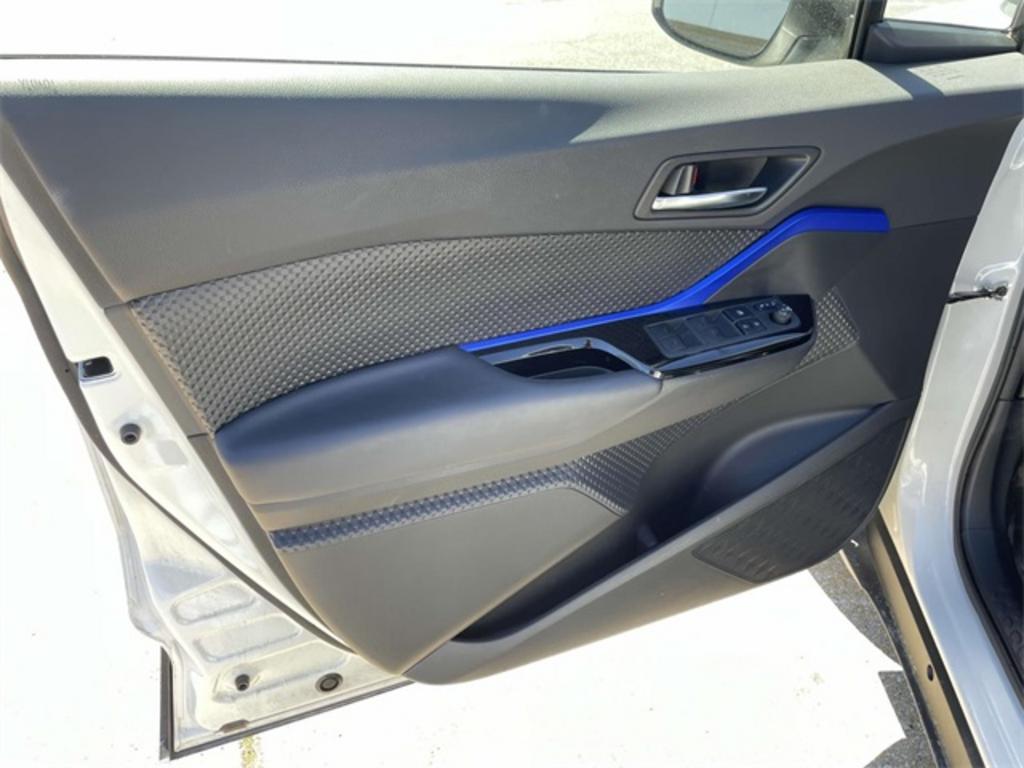 2021 Toyota C-HR - $25,500