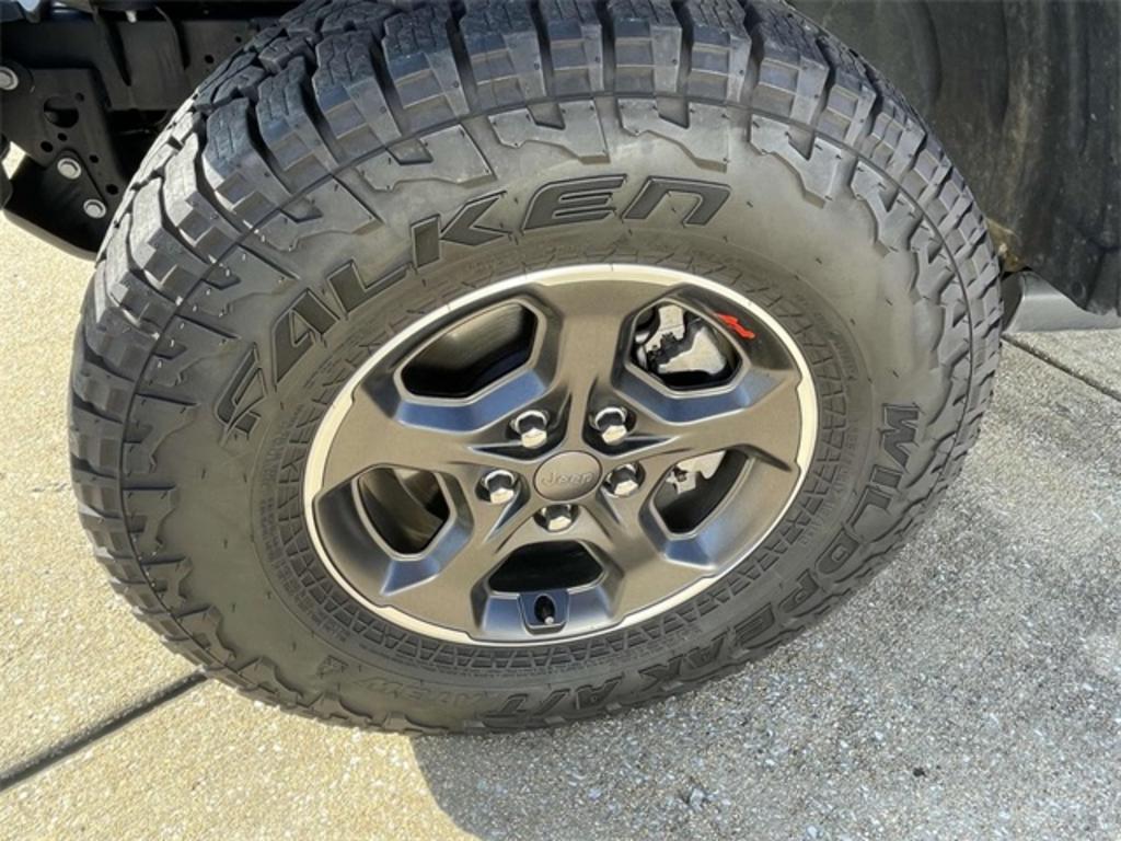 2022 Jeep Gladiator - $49,500